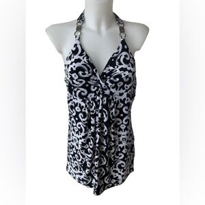 White House Black Market Black & White Damask Pattern Halter Style Top Medium